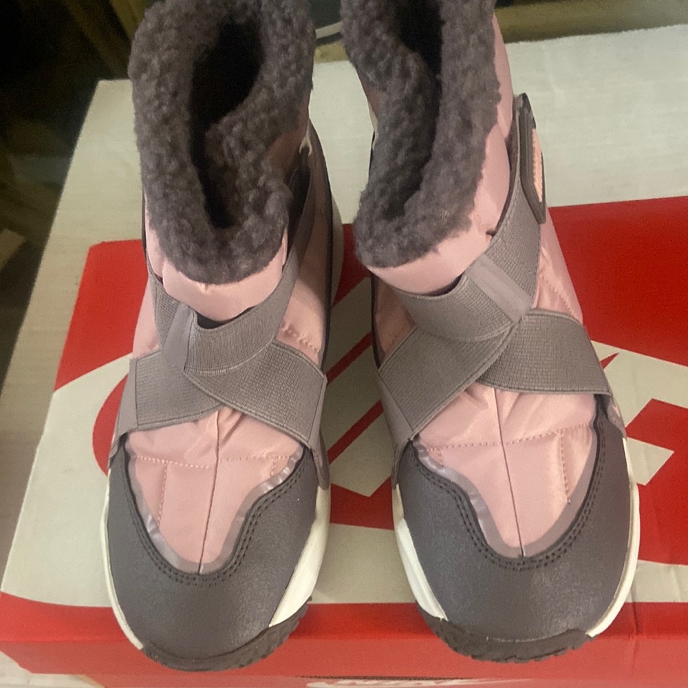 Nike Flex Advance boot